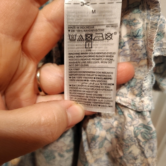 Old Navy Multicolor Floral Tiered Swing Dress Sz M Summer Vacation Cottagecore - Picture 6 of 7